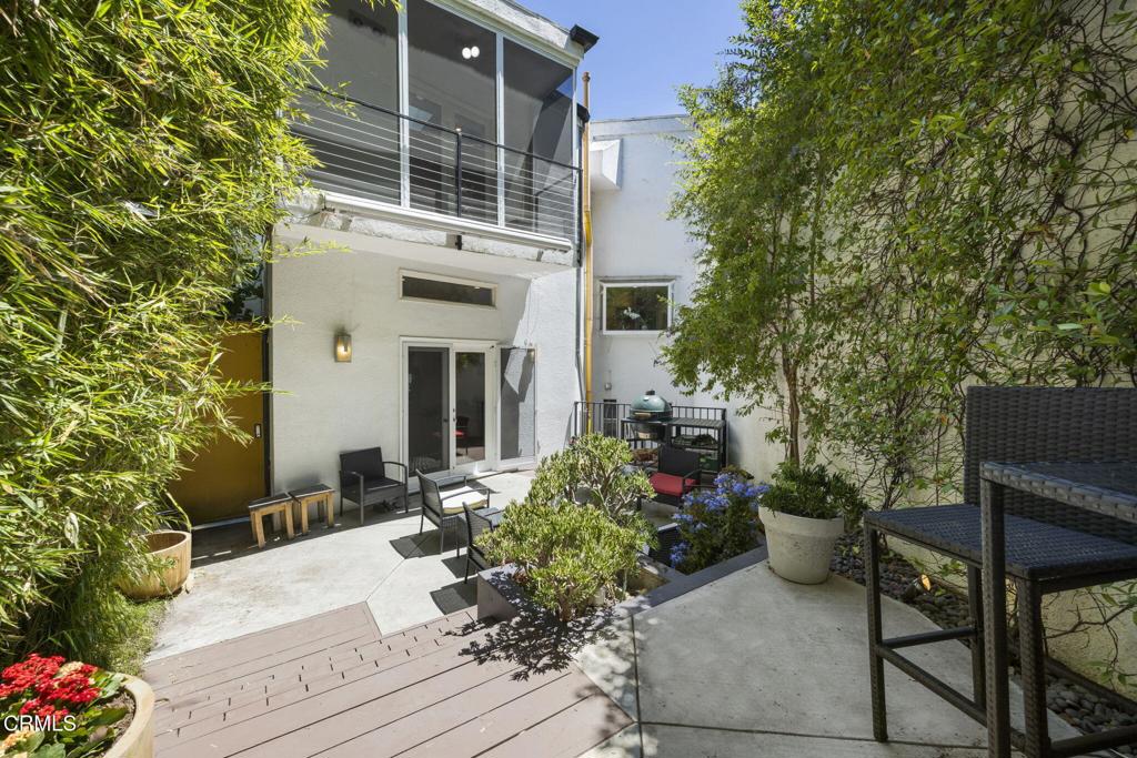 3551 Dixie Canyon Place