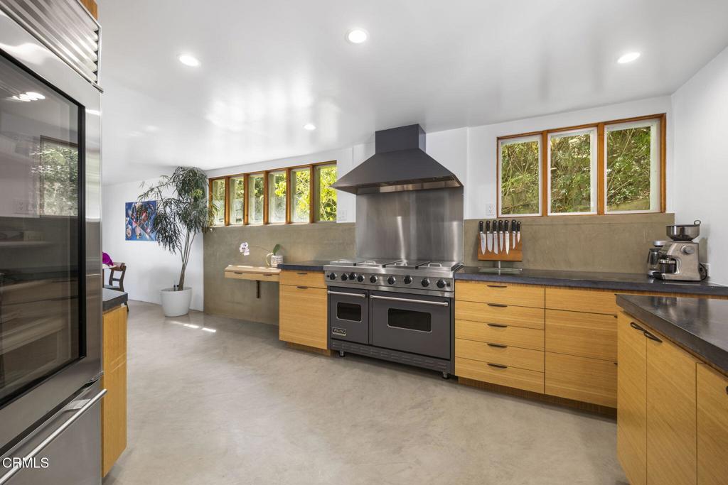 3551 Dixie Canyon Place