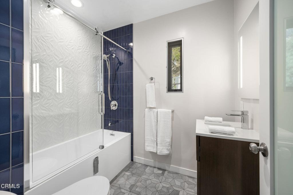 3551 Dixie Canyon Place