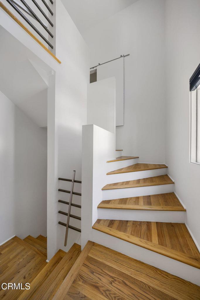 3551 Dixie Canyon Place