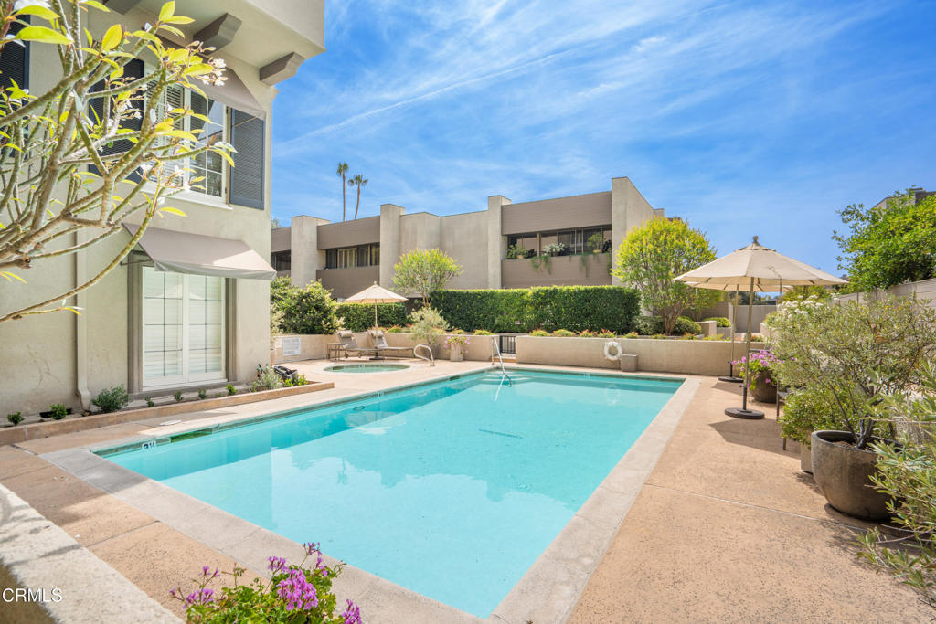 108 S Grand Avenue