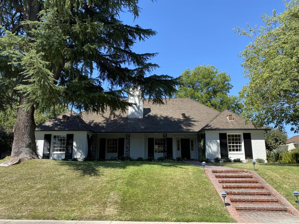 1489 Waverly Road