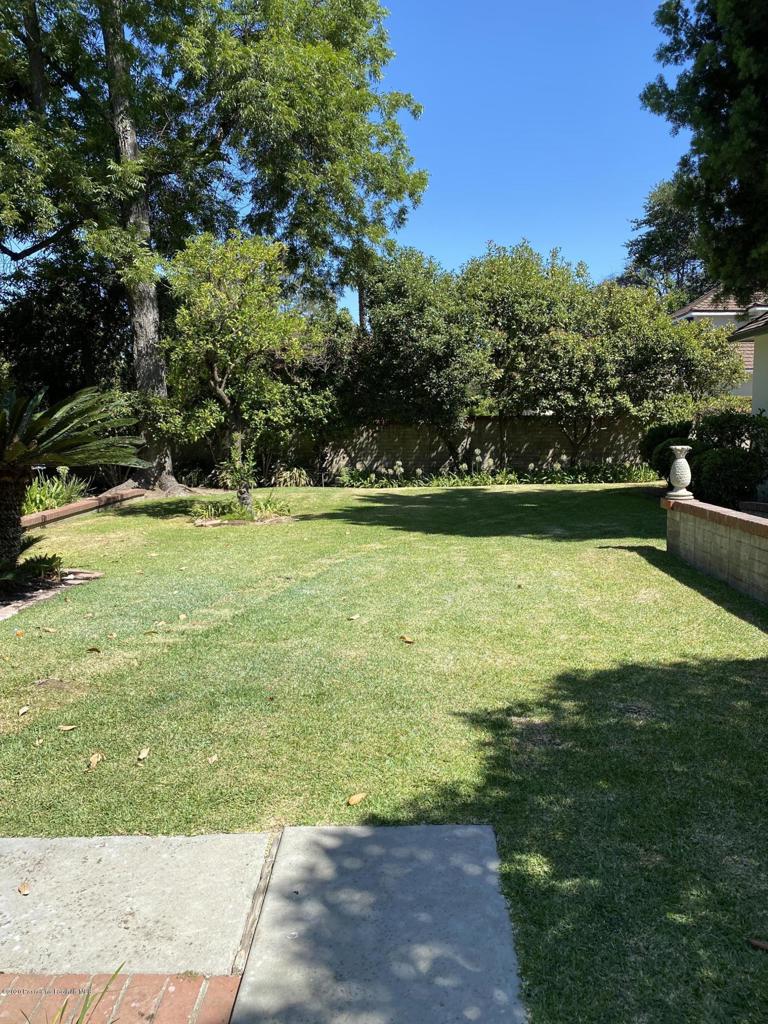 1489 Waverly Road