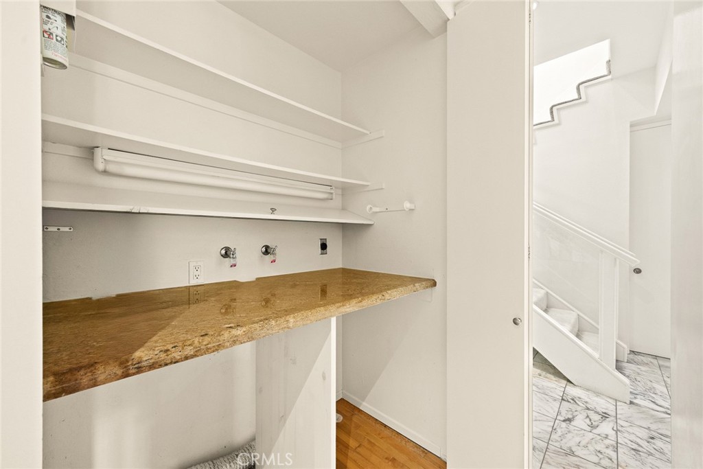 700 S Lake Avenue 140