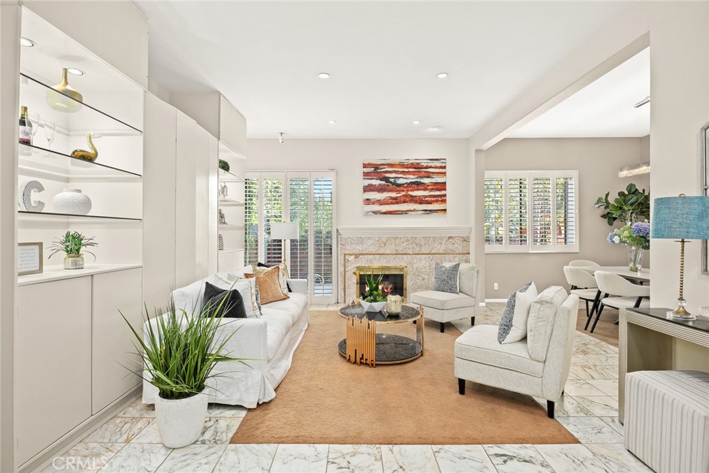 700 S Lake Avenue 140