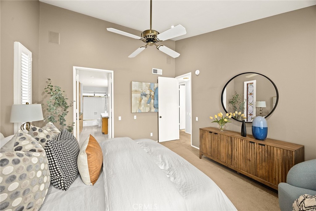 700 S Lake Avenue 140