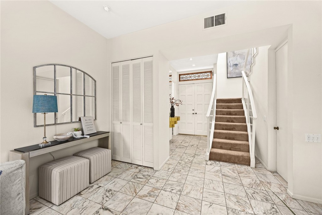 700 S Lake Avenue 140