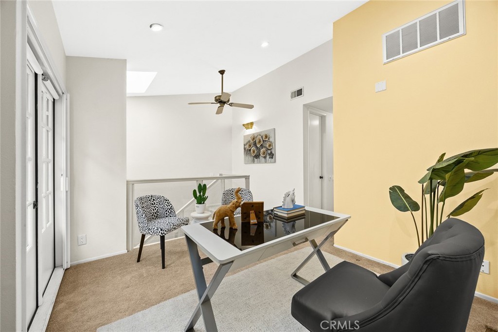 700 S Lake Avenue 140