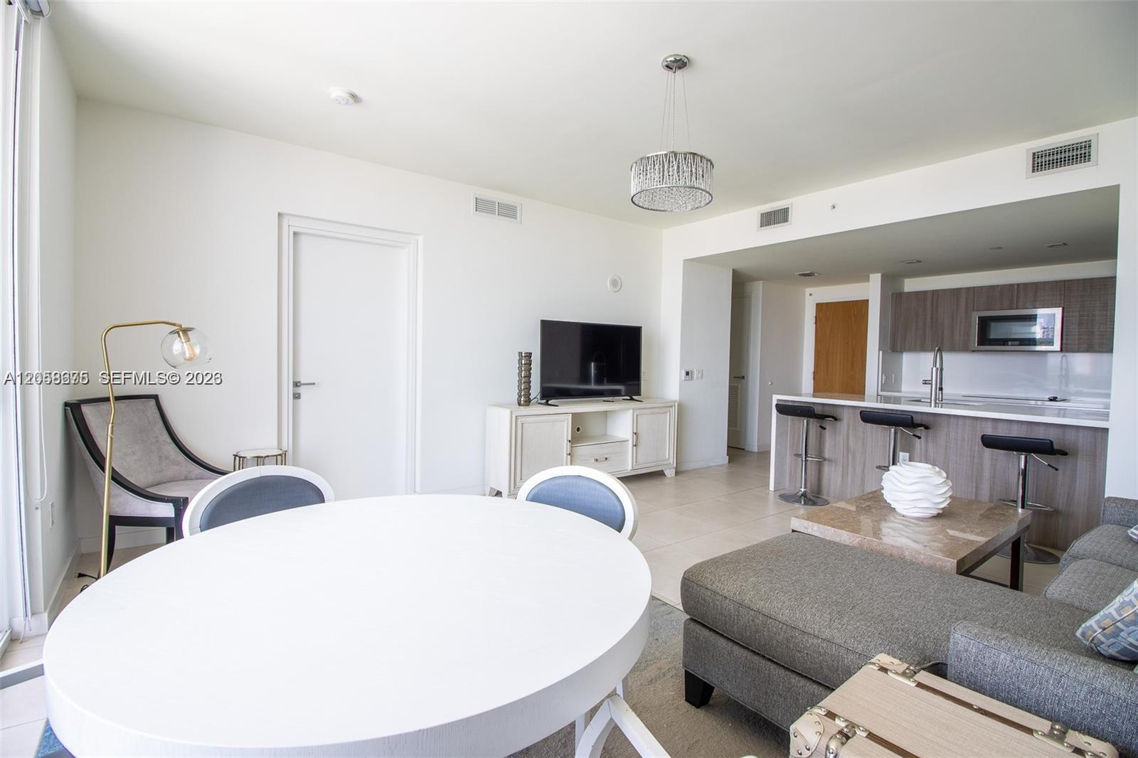 401 N Birch Rd # 1113