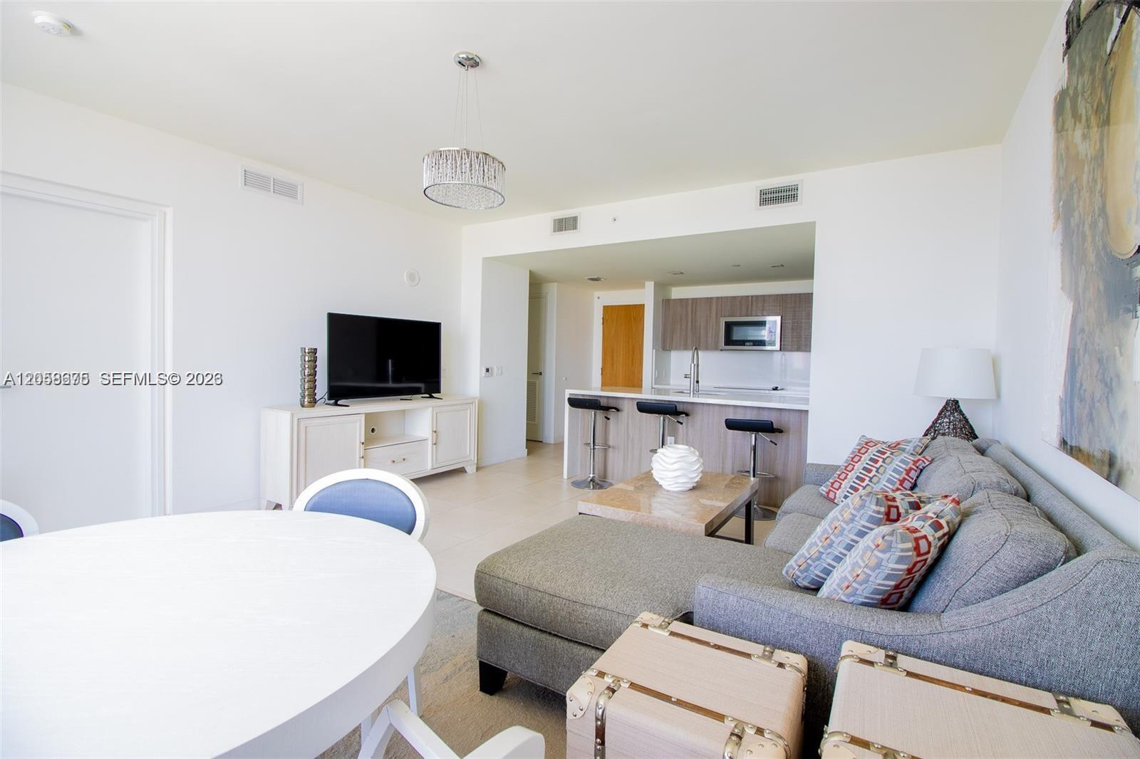 401 N Birch Rd # 1113