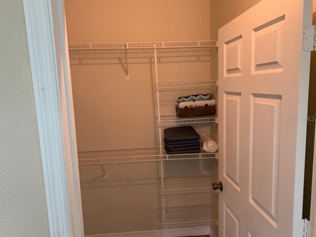 1990 ERVING CIR #304