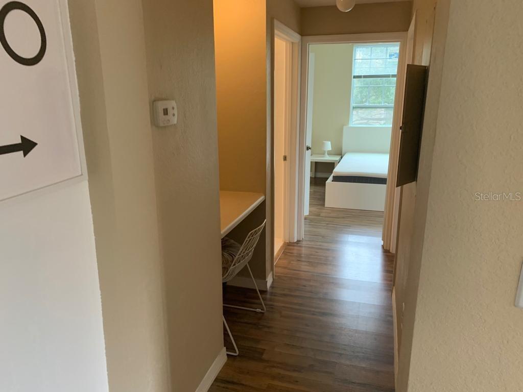 1990 ERVING CIR #304