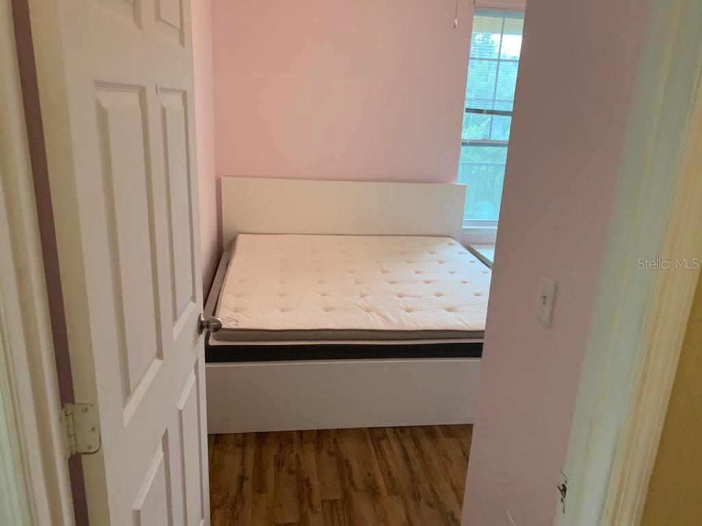 1990 ERVING CIR #304