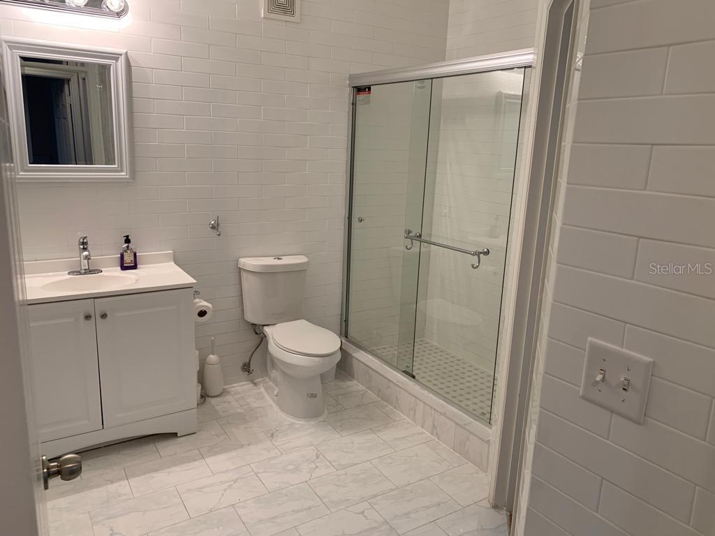 1990 ERVING CIR #304