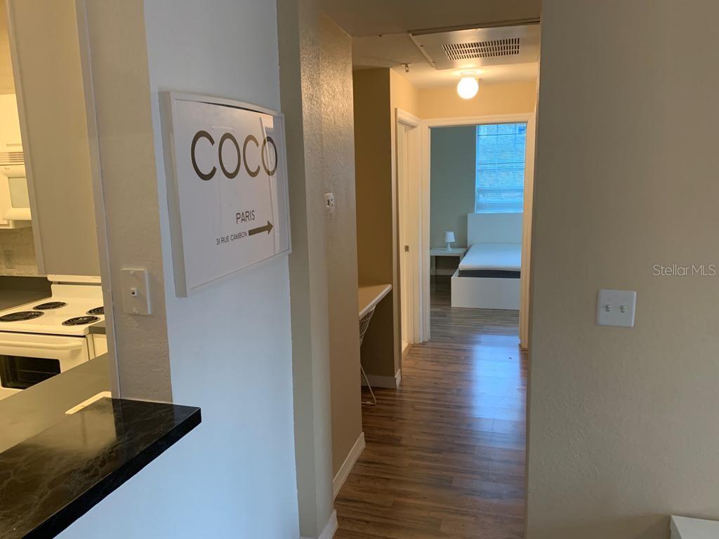 1990 ERVING CIR #304