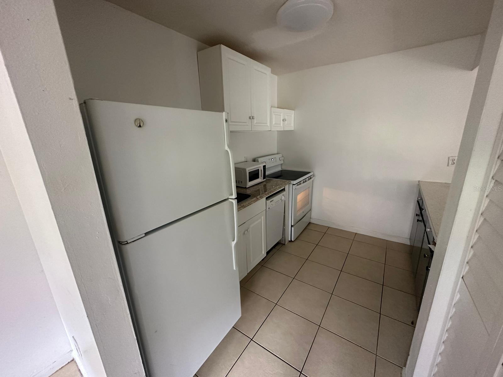 2340 HUNTINGTON GREEN CT #1