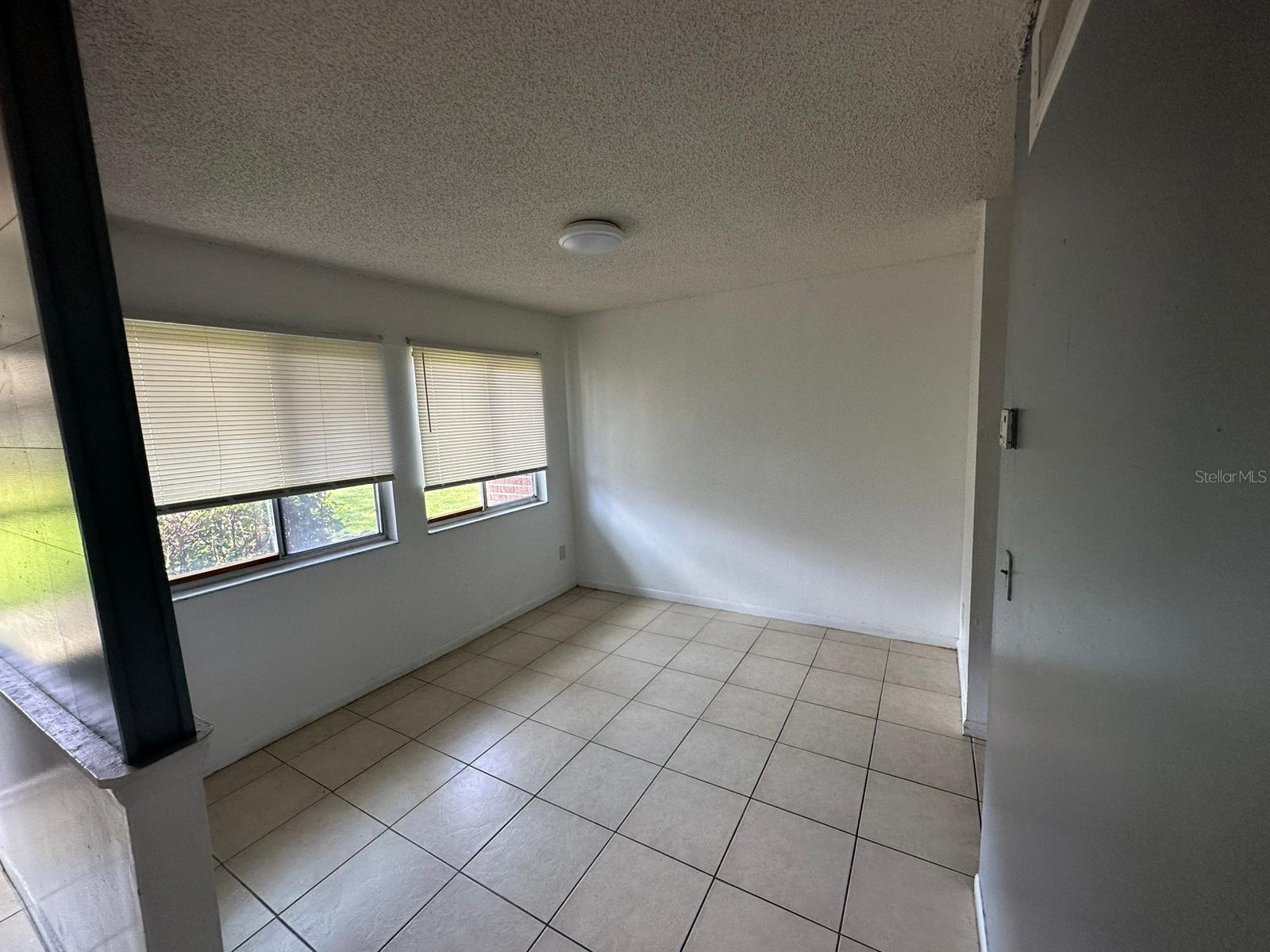 2340 HUNTINGTON GREEN CT #1