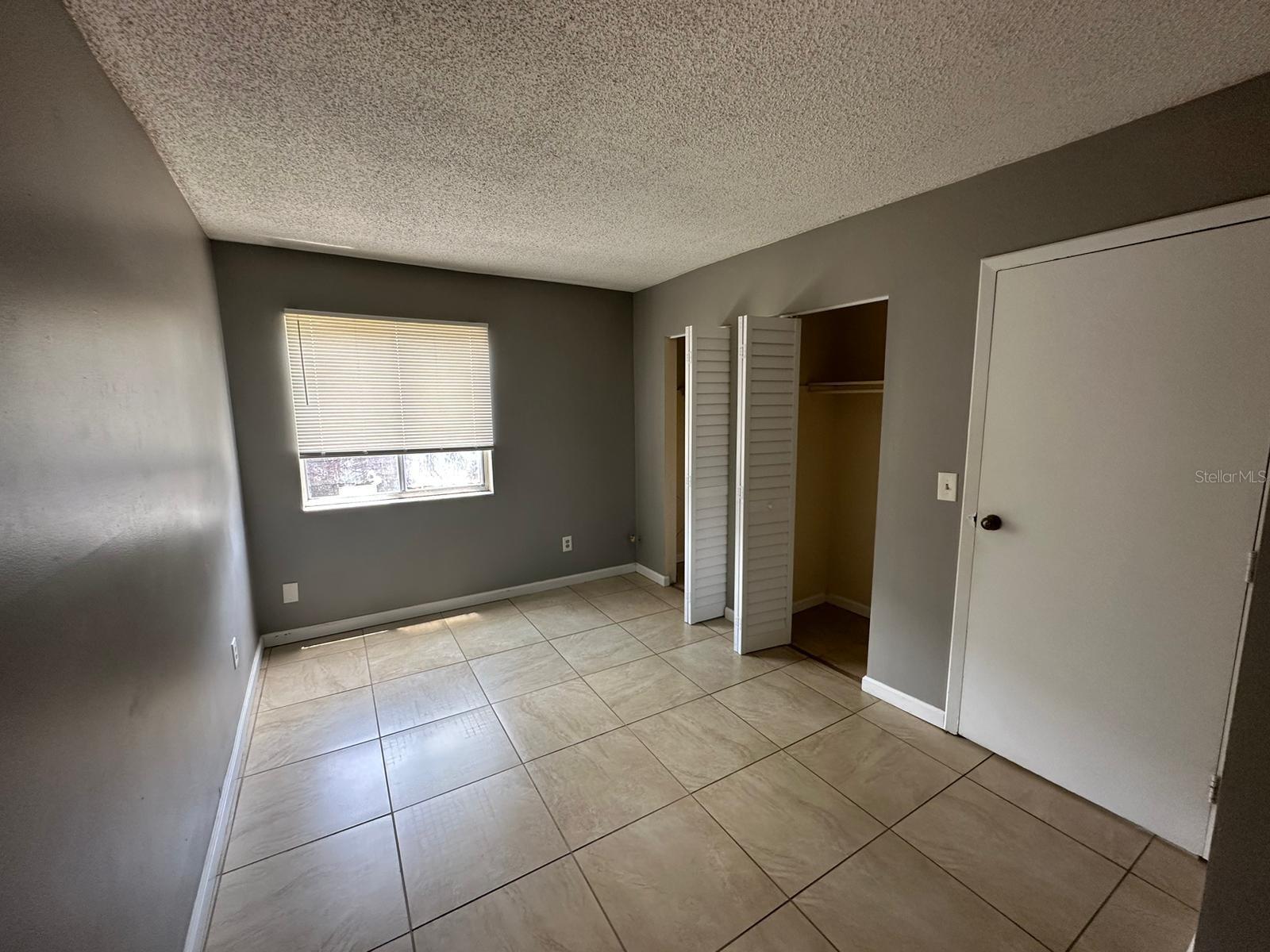 2340 HUNTINGTON GREEN CT #1