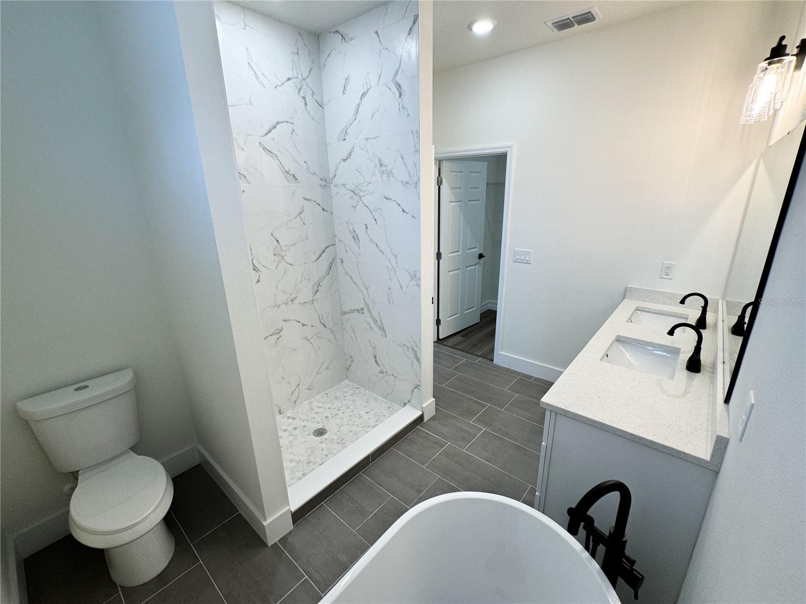 2827 SW 146TH PLACE RD