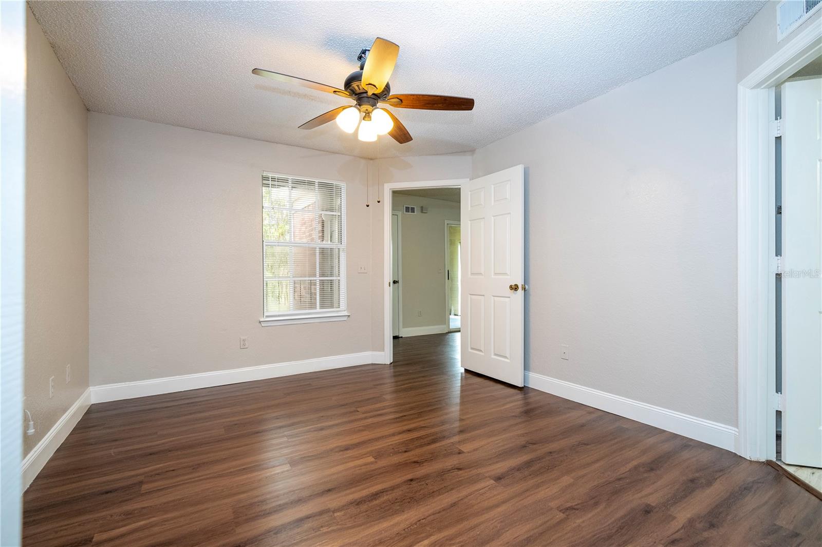 2214 METROPOLITAN WAY #1031