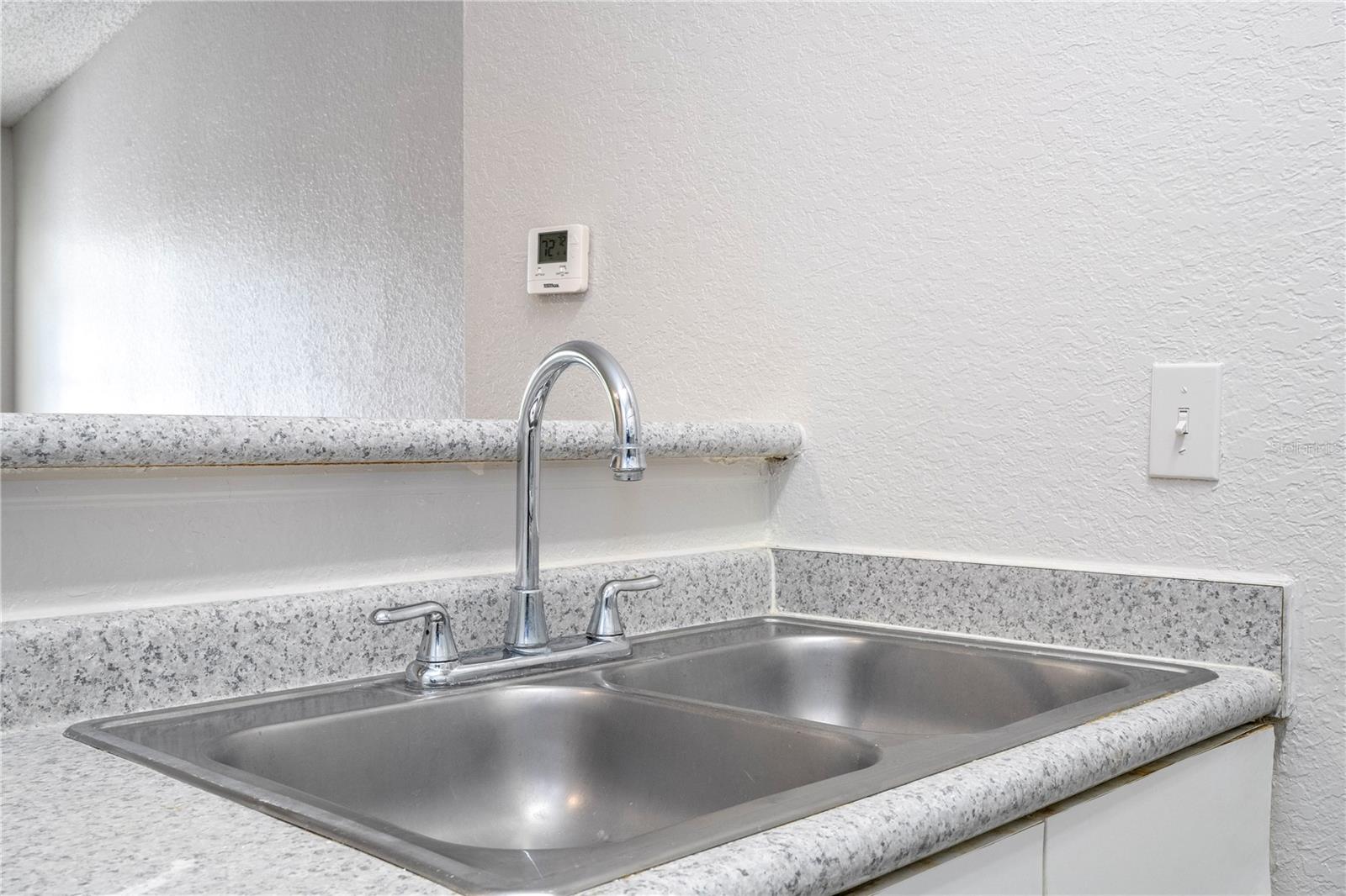 2214 METROPOLITAN WAY #1031