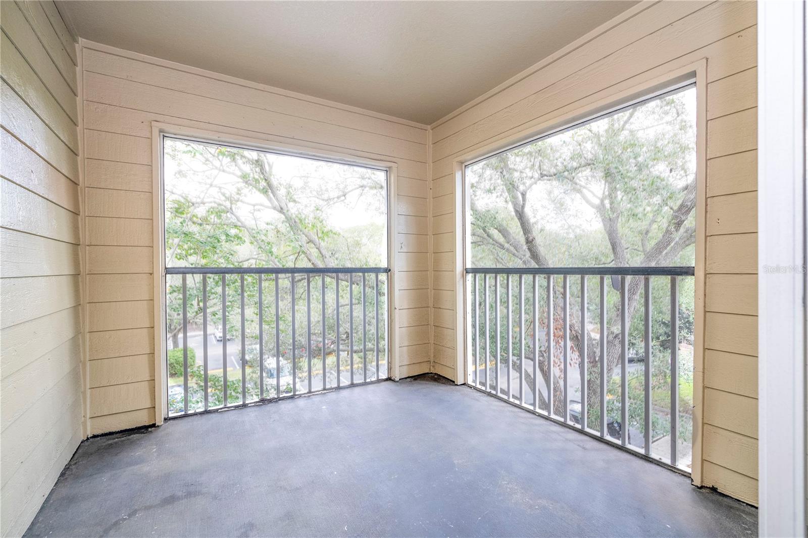 2214 METROPOLITAN WAY #1031