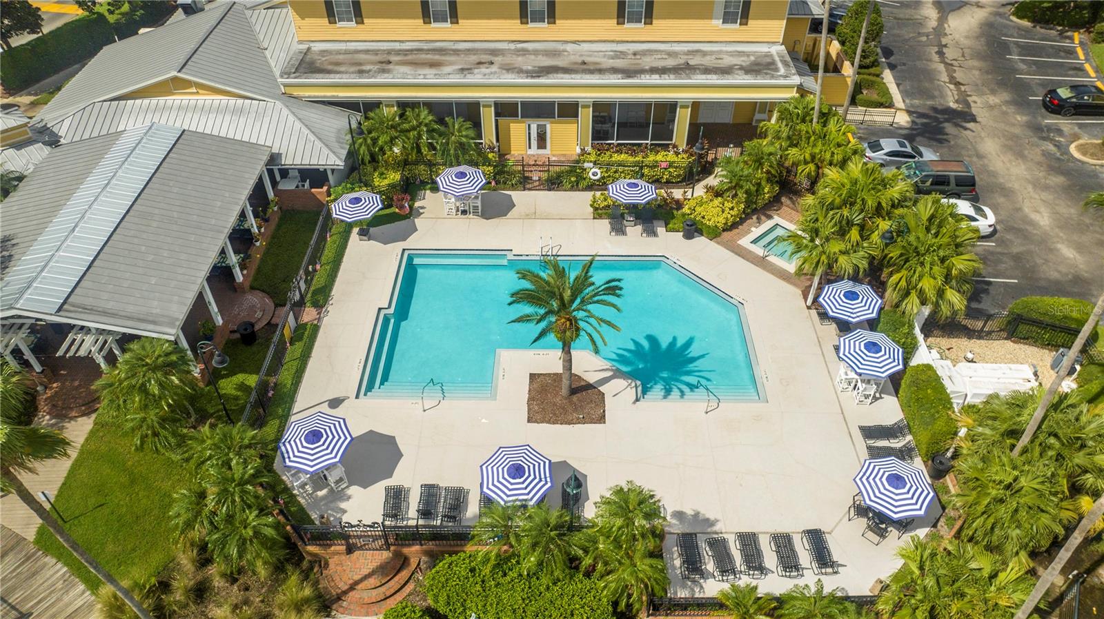 2214 METROPOLITAN WAY #1031