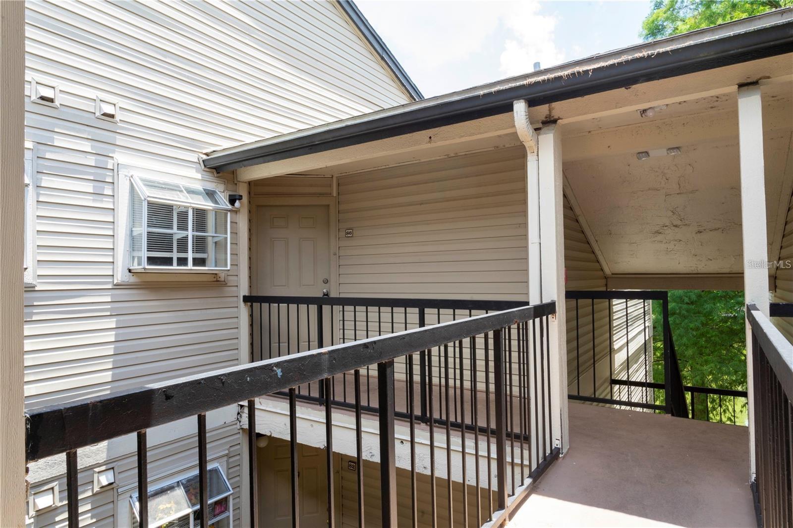 1932 LAKE ATRIUMS CIR #86