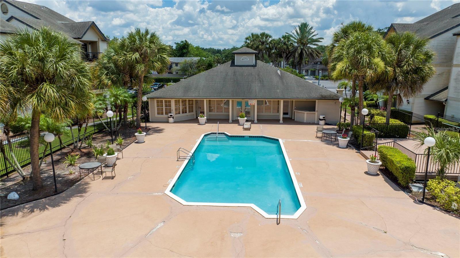 1932 LAKE ATRIUMS CIR #86