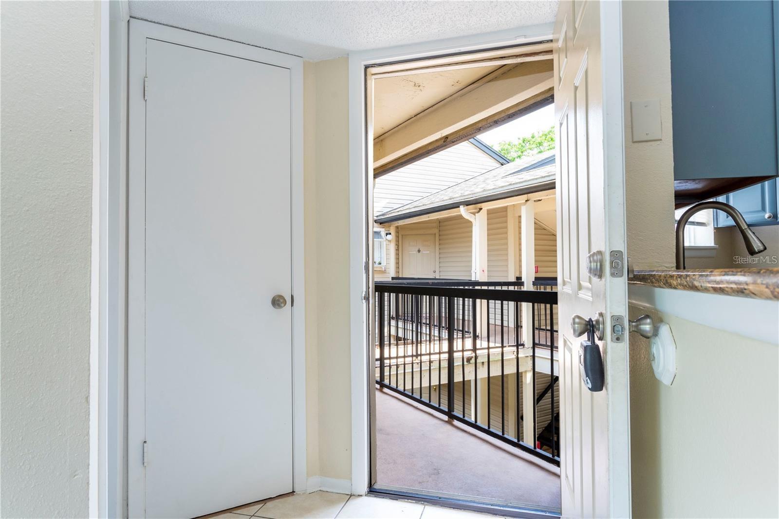 1932 LAKE ATRIUMS CIR #86