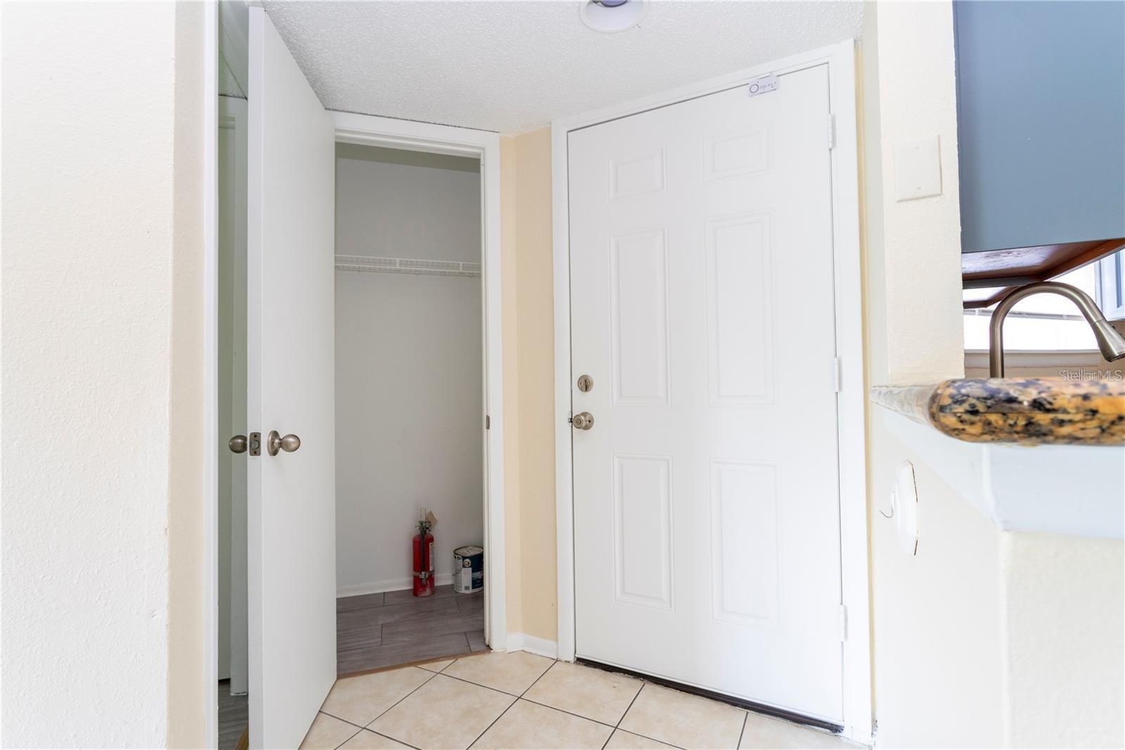 1932 LAKE ATRIUMS CIR #86