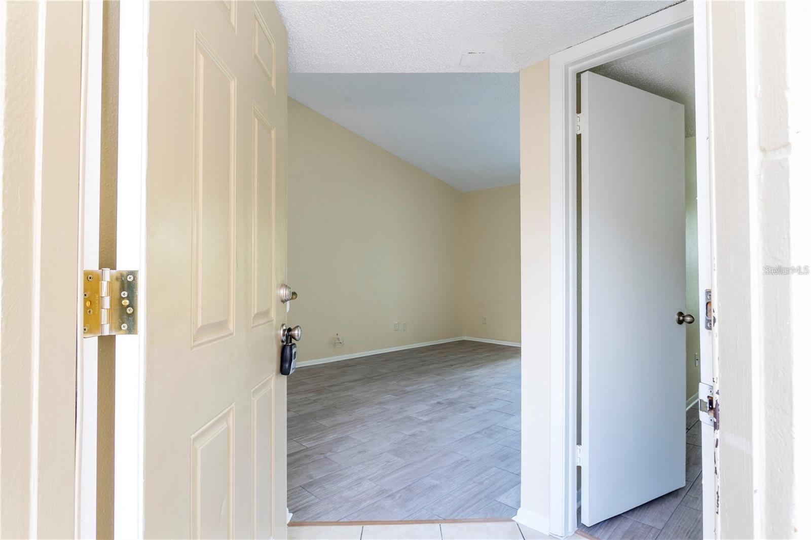 1932 LAKE ATRIUMS CIR #86