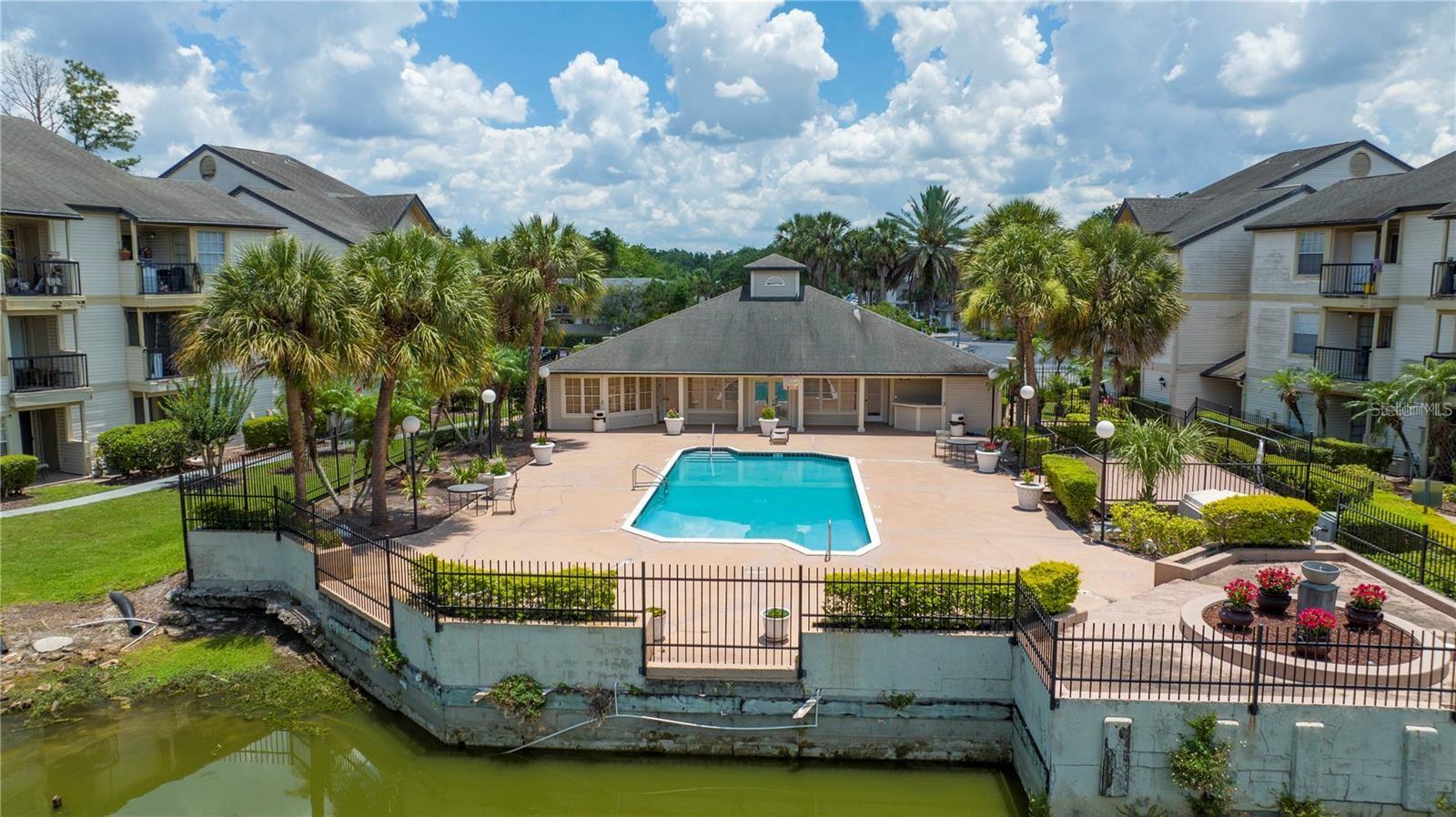 1932 LAKE ATRIUMS CIR #86