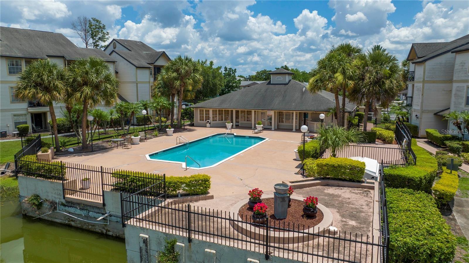 1932 LAKE ATRIUMS CIR #86