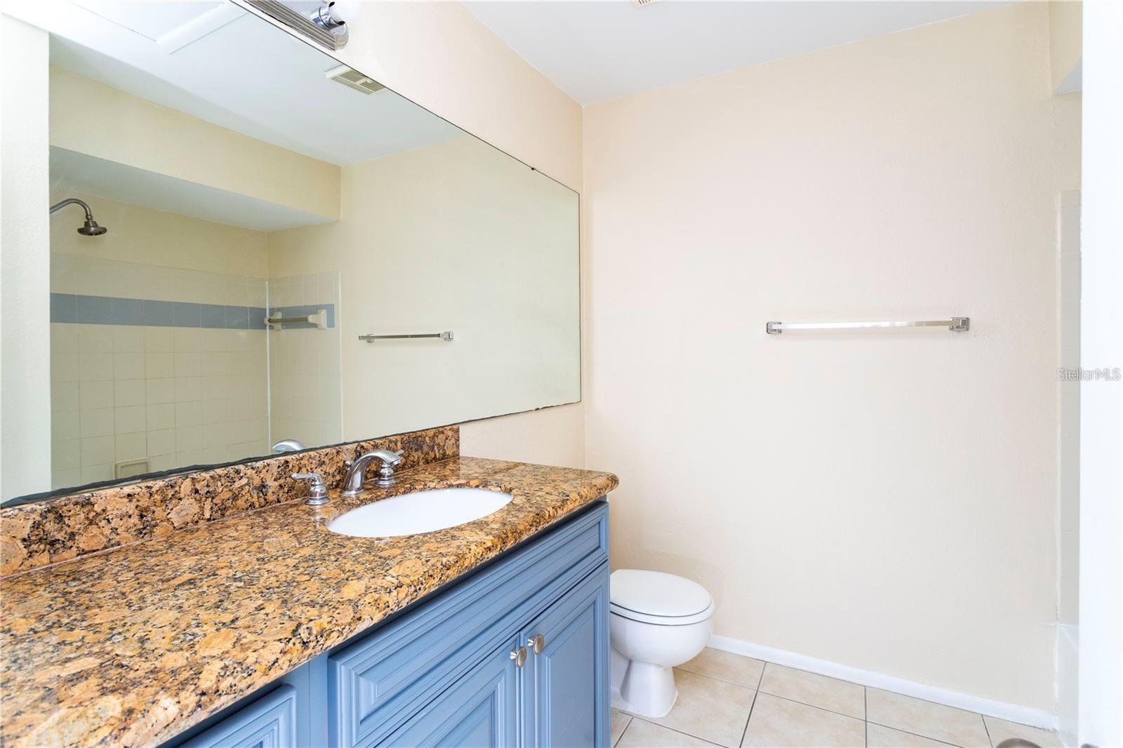 1932 LAKE ATRIUMS CIR #86