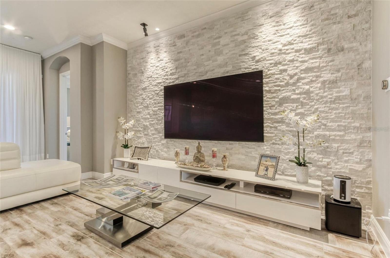 7573 GREEN MOUNTAIN WAY