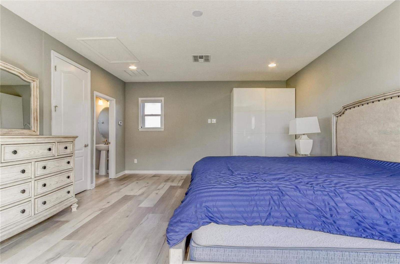 7573 GREEN MOUNTAIN WAY