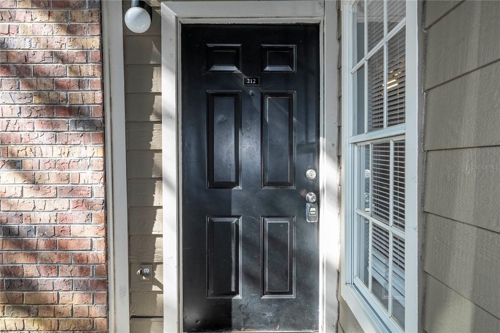 5136 PARK CENTRAL DR #212