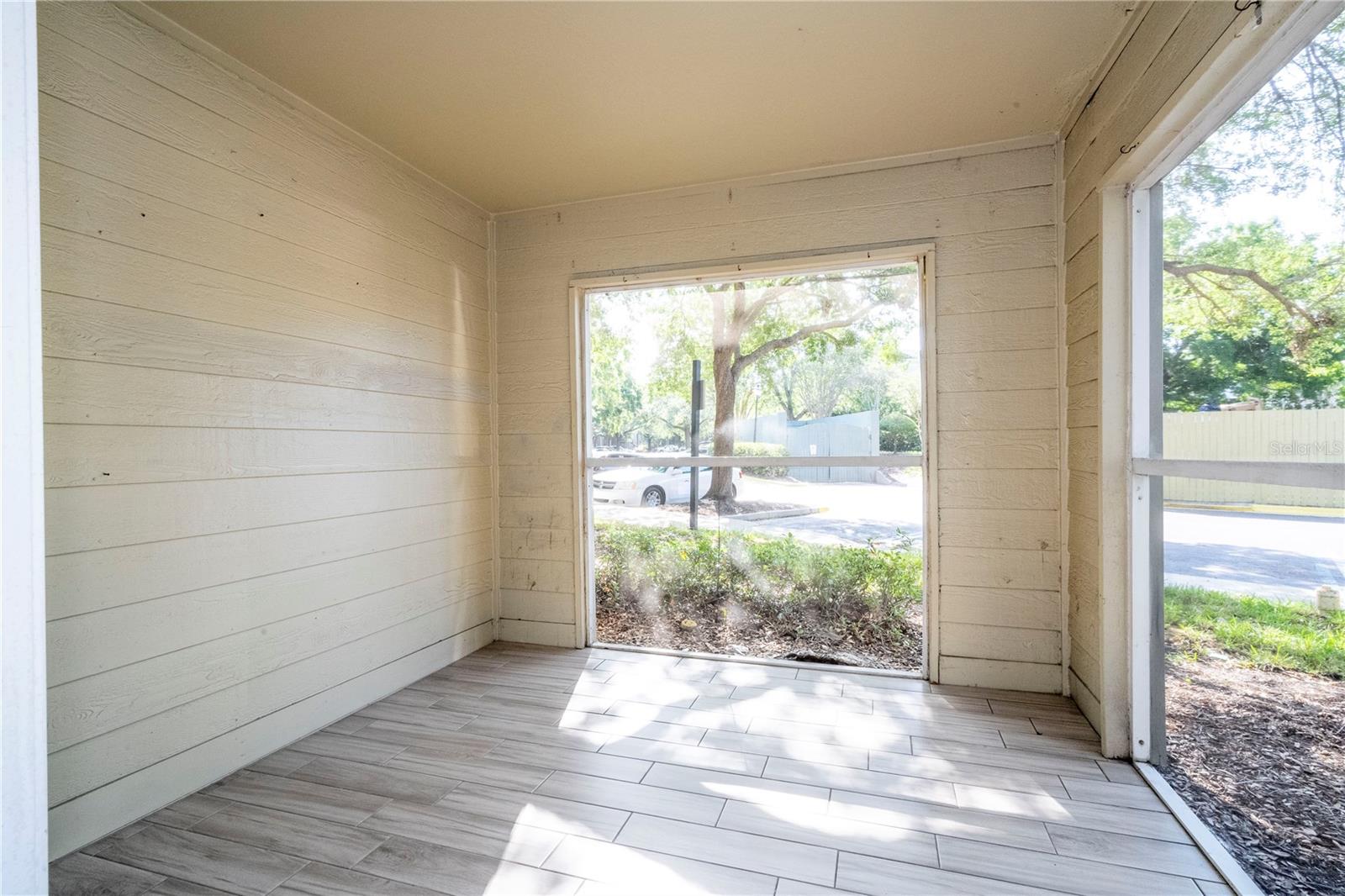 5136 PARK CENTRAL DR #212