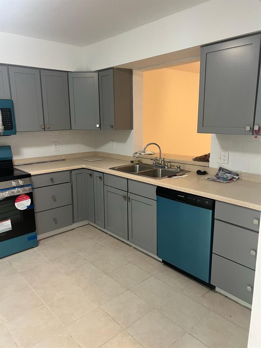 8414 N JONES AVE #L2