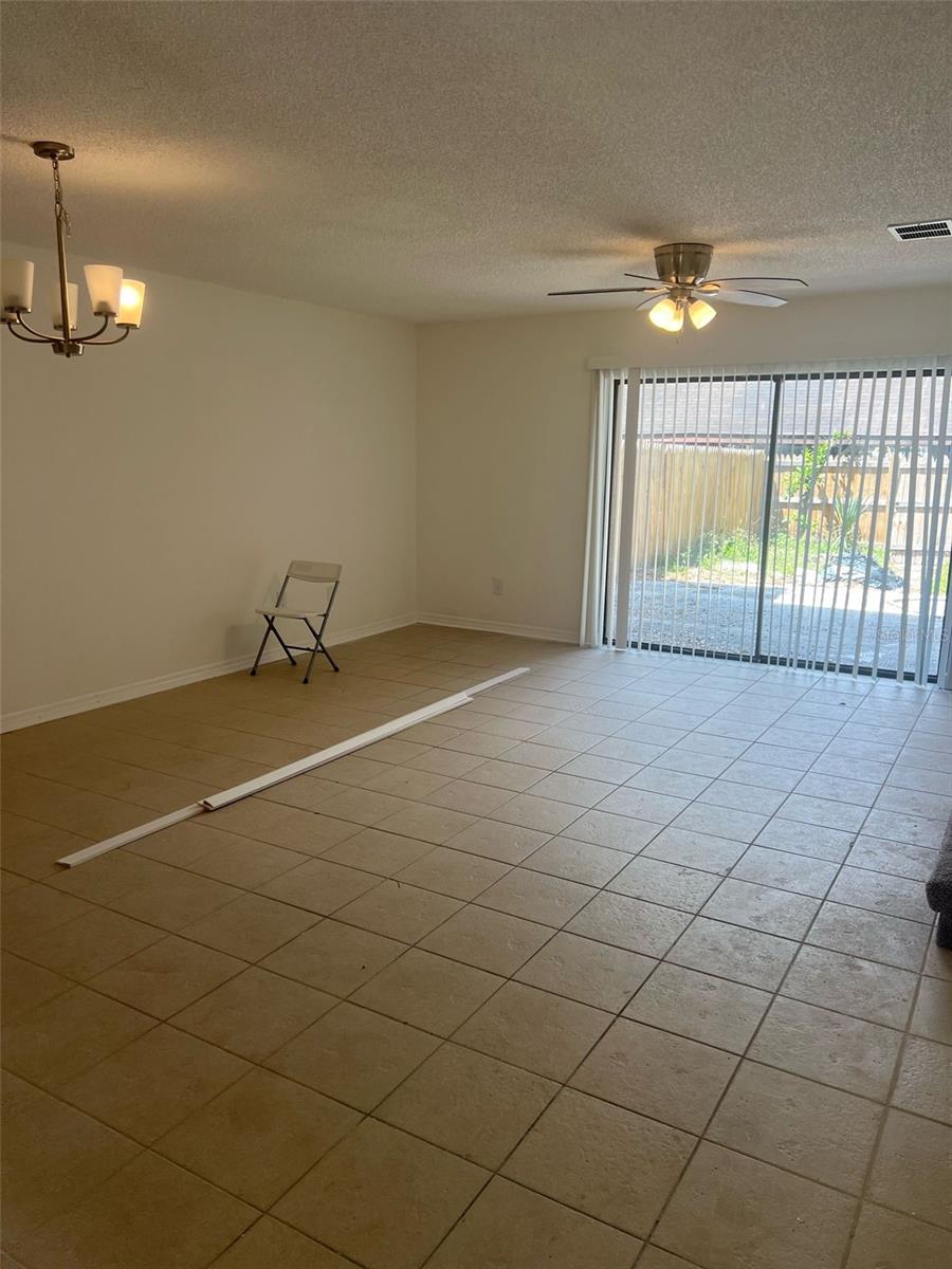 8414 N JONES AVE #L2