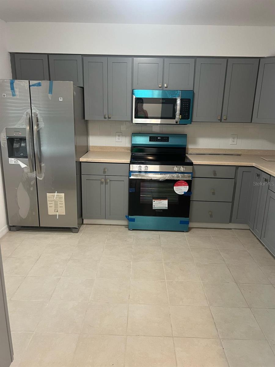 8414 N JONES AVE #L2