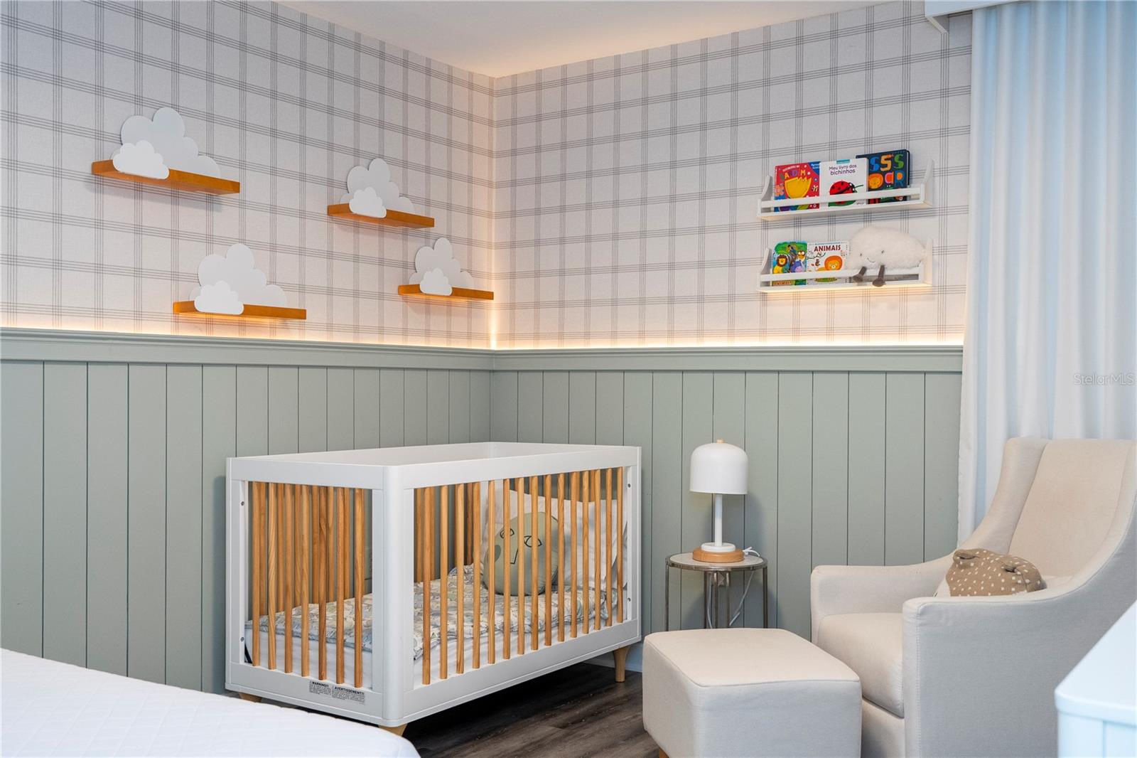 1097 TRAPPERS TRAIL LOOP