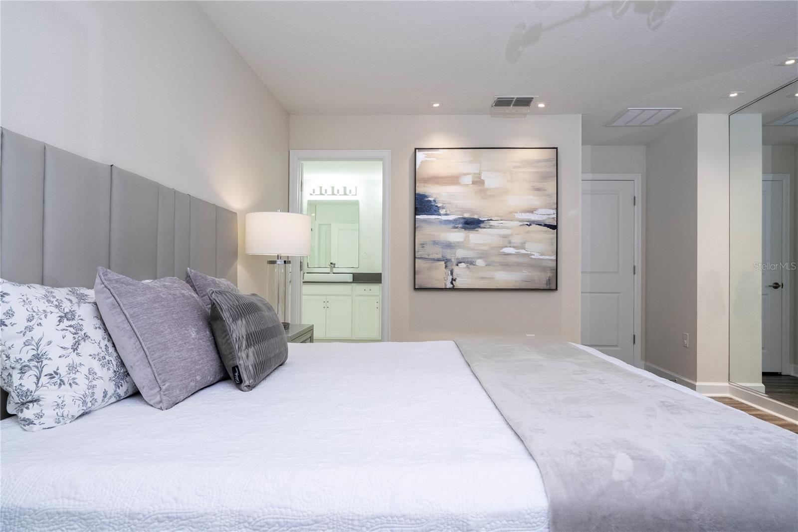 1097 TRAPPERS TRAIL LOOP