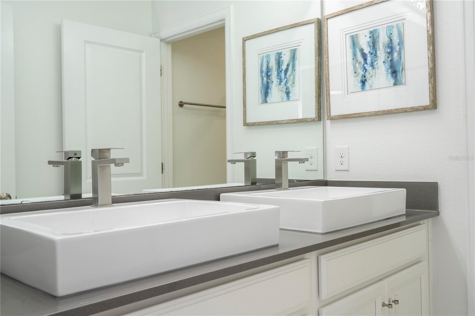 1097 TRAPPERS TRAIL LOOP