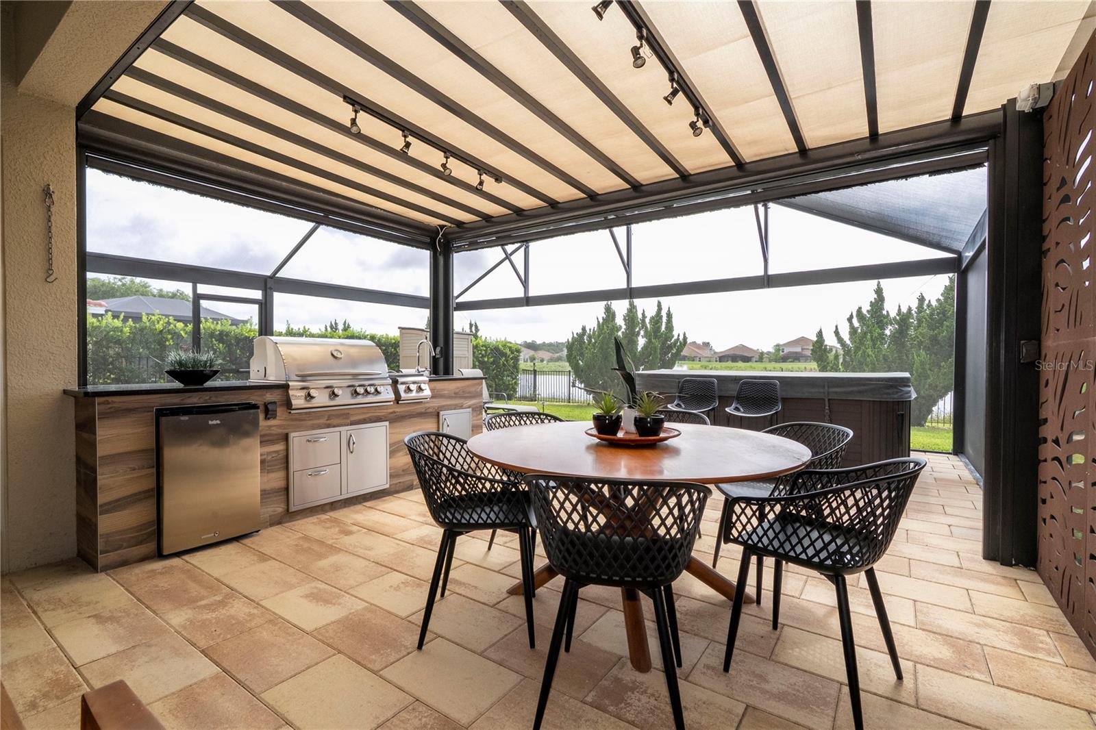 1097 TRAPPERS TRAIL LOOP