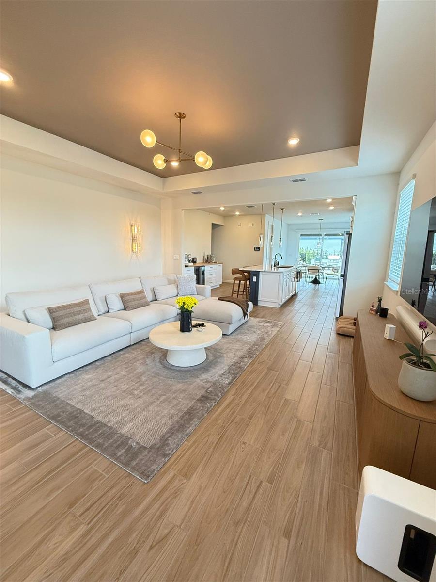3158 VOYAGER AVE