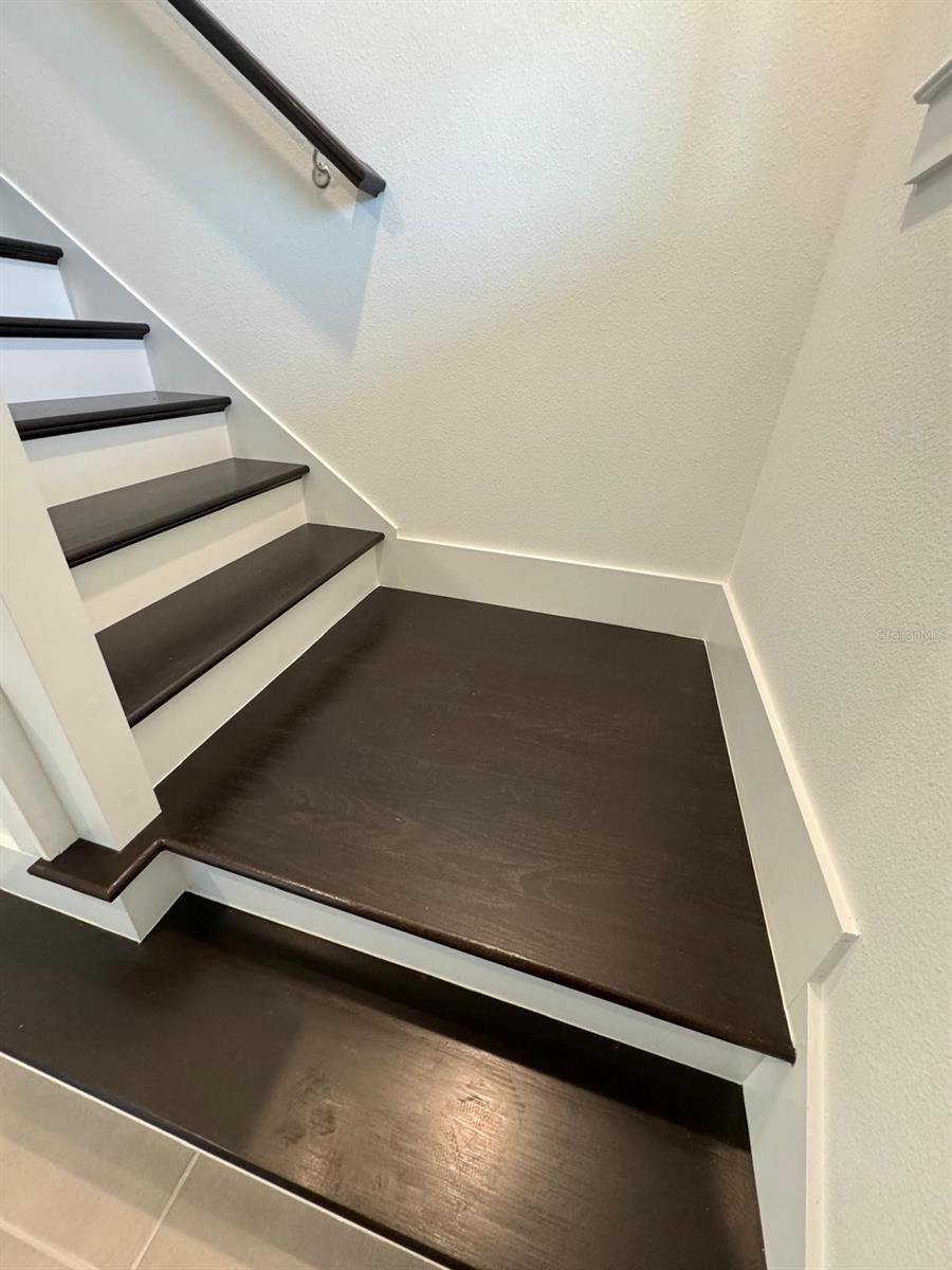 12832 LAVENDER BLOOM ALY