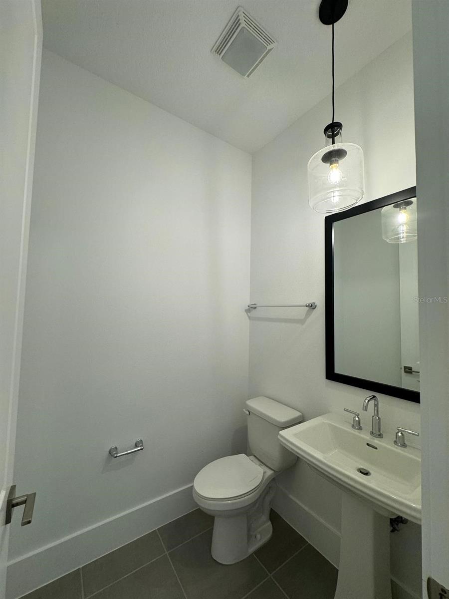 12832 LAVENDER BLOOM ALY