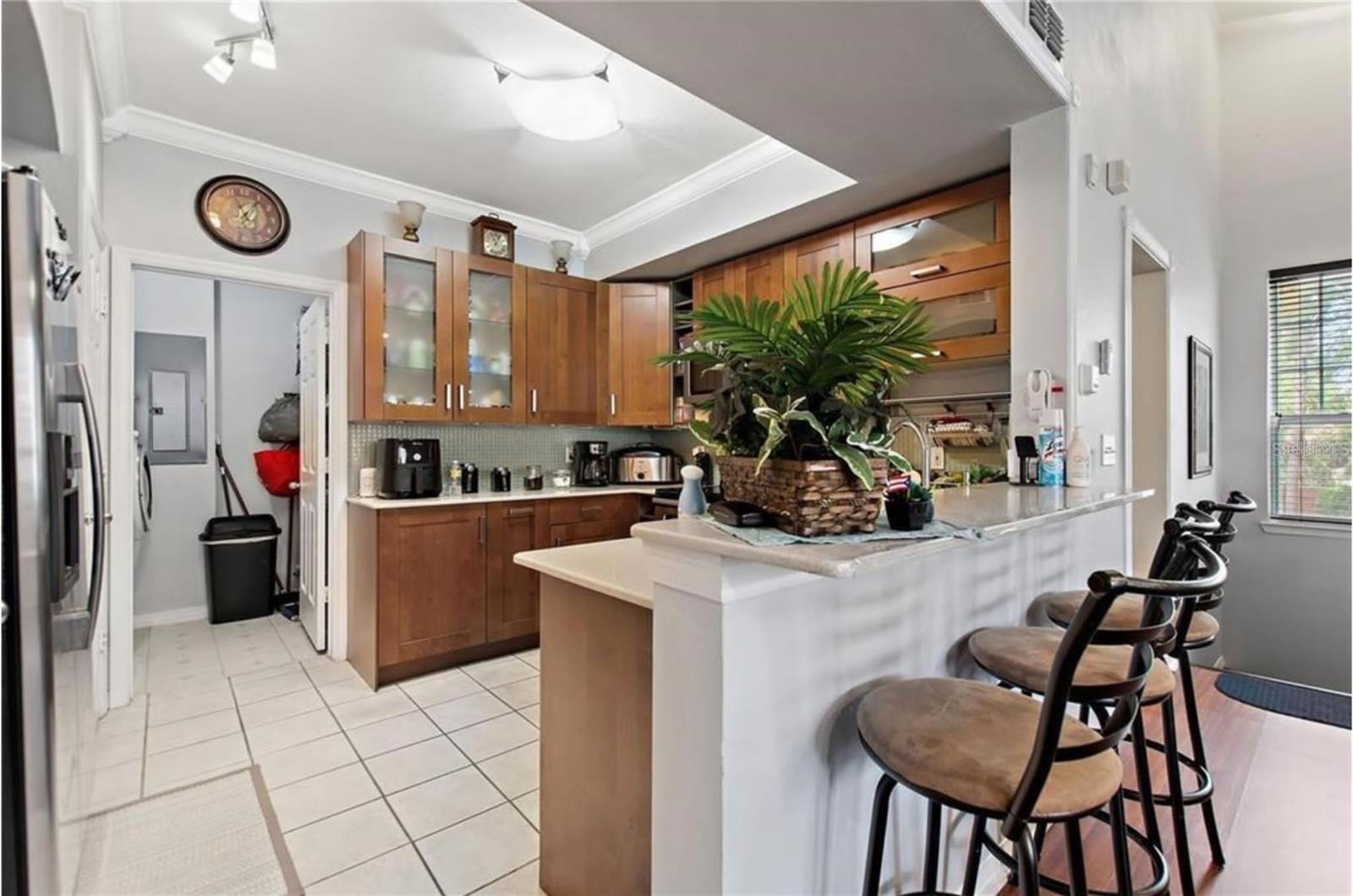 2045 ERVING CIR #101